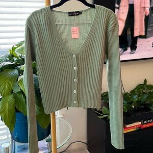 Pretty little thing green crop cardigan sweater
